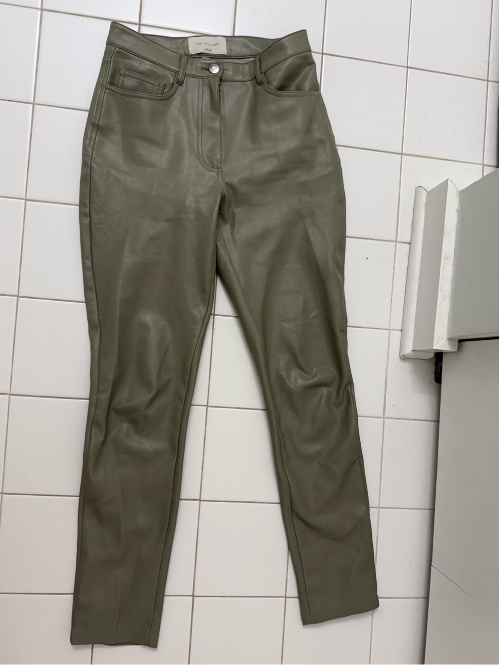 Aritzia Wilfred high waisted pants